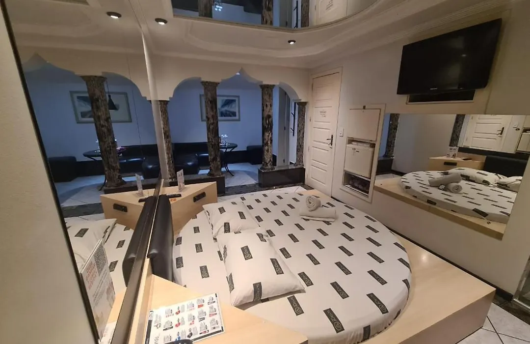 Sense Motel (Adults Only)-1